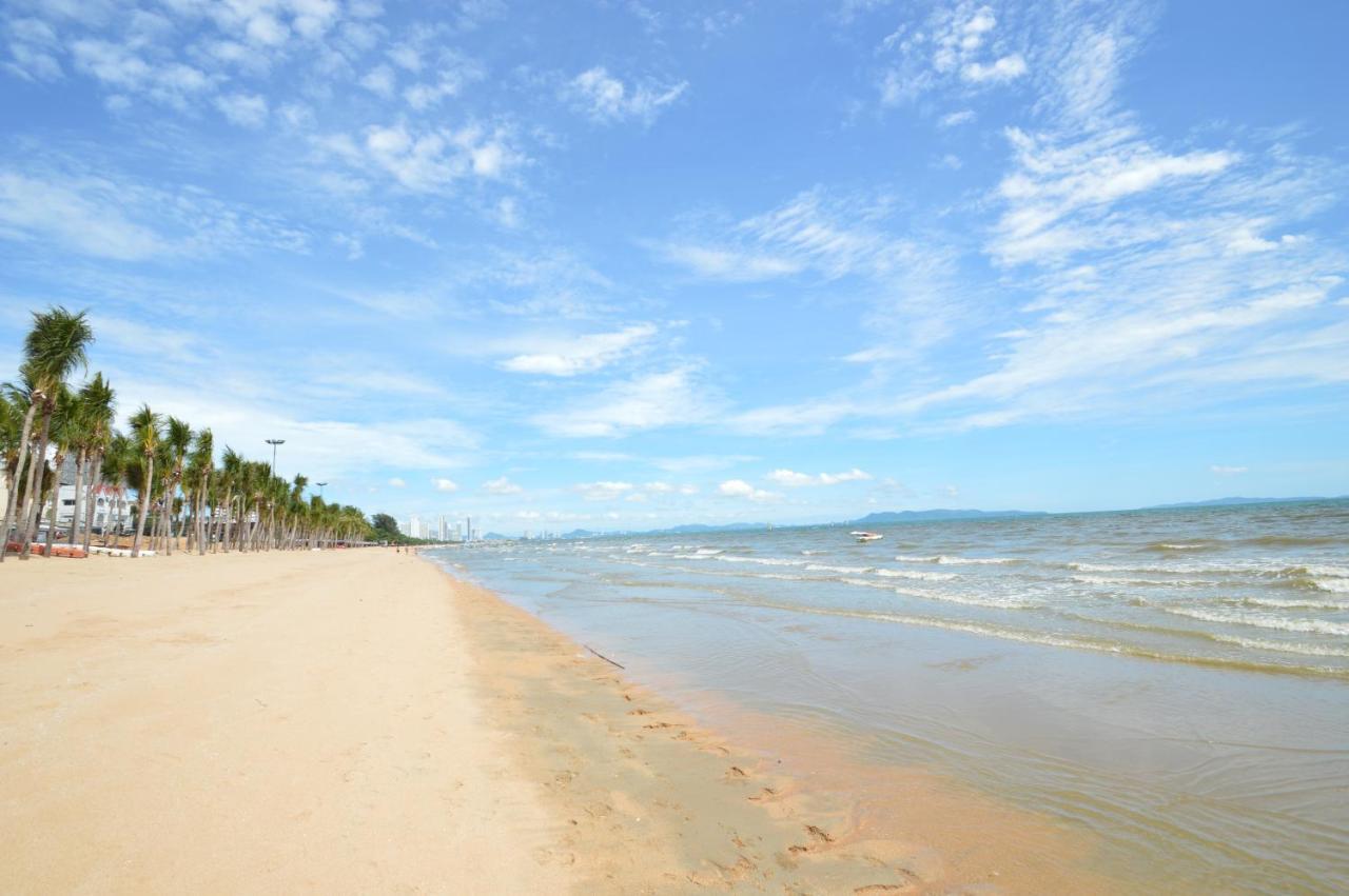 Happy Vikings - Beachfront Jomtien Exterior foto
