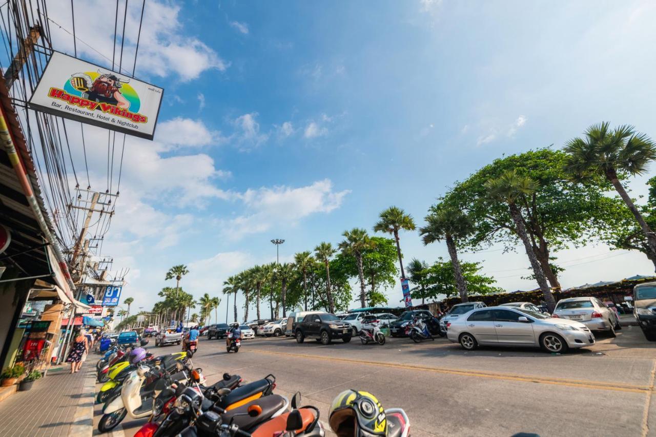 Happy Vikings - Beachfront Jomtien Exterior foto
