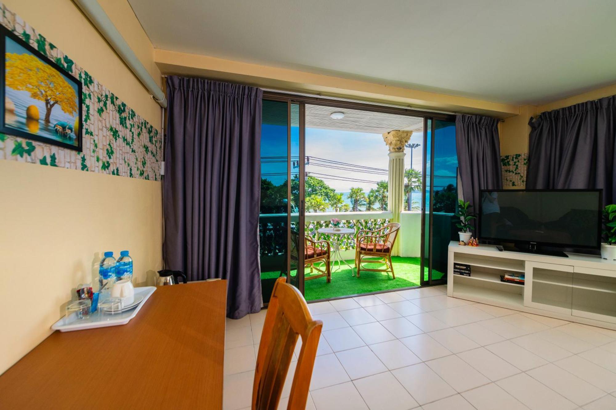 Happy Vikings - Beachfront Jomtien Exterior foto