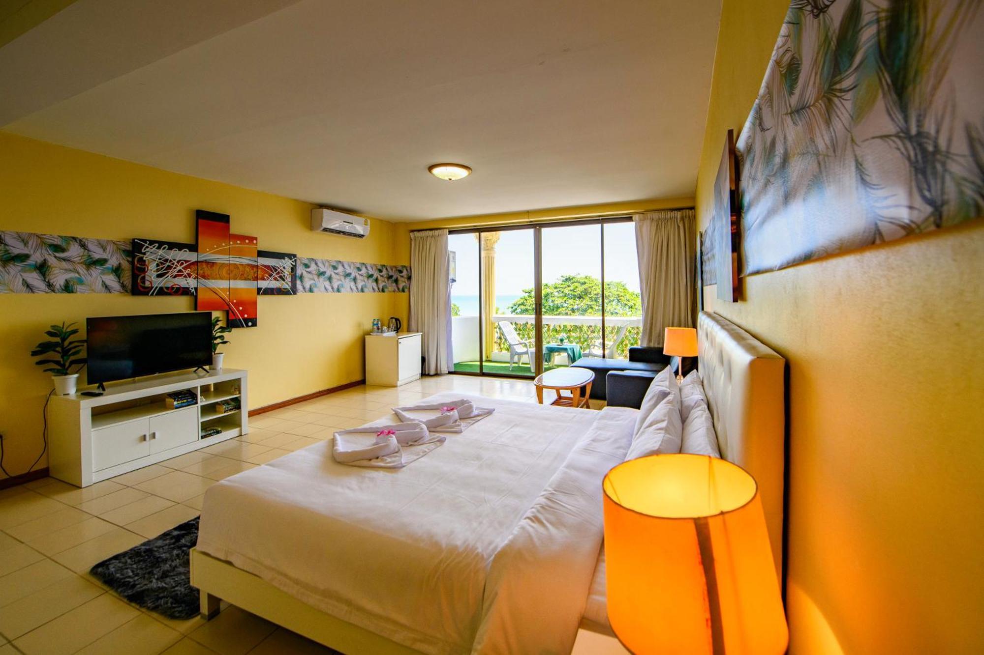 Happy Vikings - Beachfront Jomtien Habitación foto